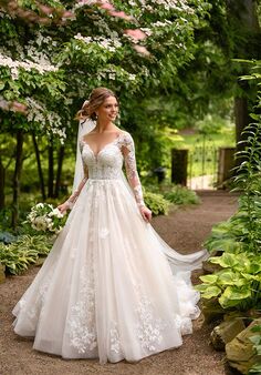 Essense of Australia D2939 Ball Gown Wedding Dress