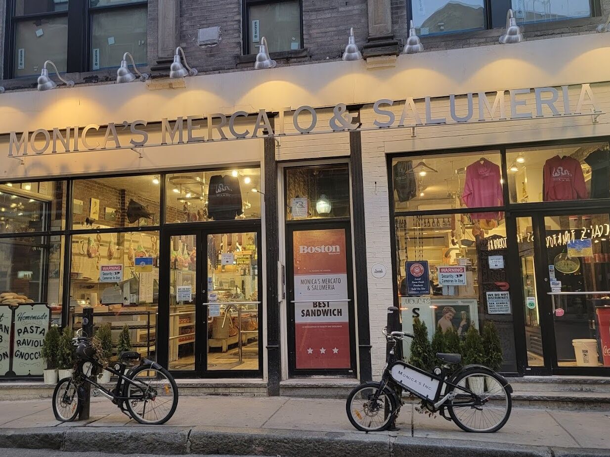Picture of Monica's Mercato