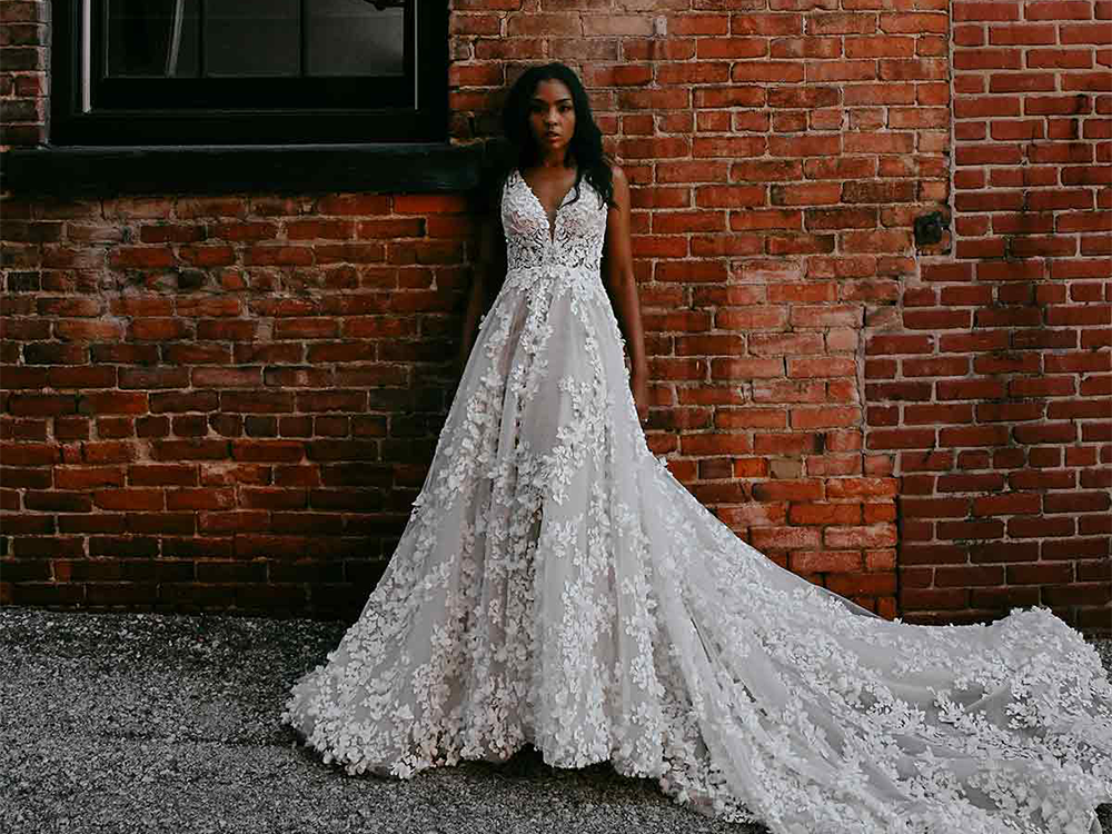 The 22 Cowl Back Wedding Dresses You Have to See