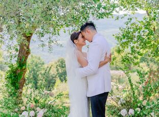 Any recent bride or groom will agree that planning a wedding during a global pandemic is, to put it mildly, a challenge. After Sarah Pisano and Alexis