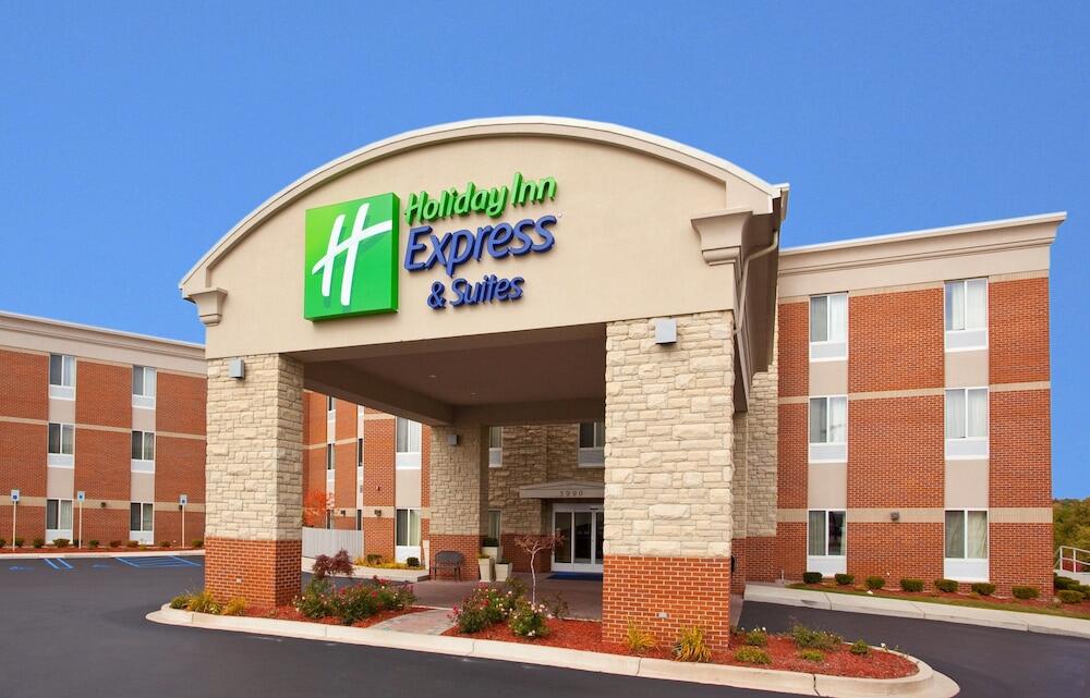Picture of Holiday Inn Express Hotel & Suites Auburn Hills by IHG