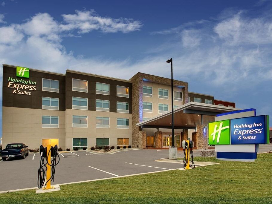 Picture of Holiday Inn Express & Suites Mt Sterling North
