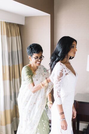 Bride and Mother of the Bride Getting Ready at Wedding at Columbus Museum of Art in Columbus, Ohio