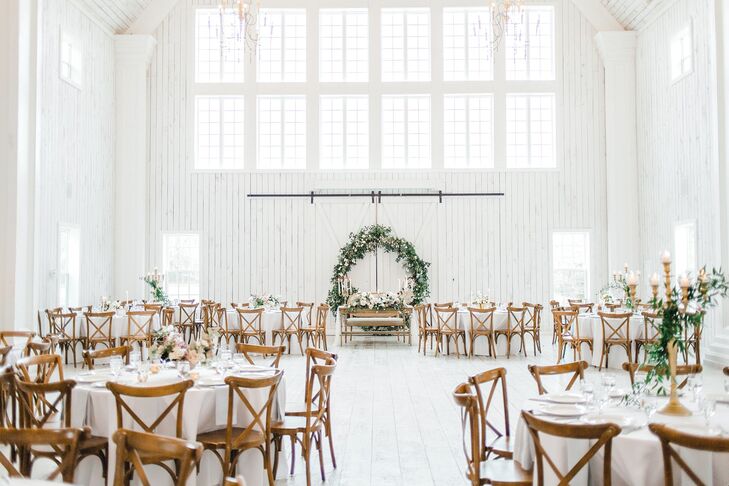 Whitewashed Reception Barn  Set with Round Tables and Cross-Back Chairs