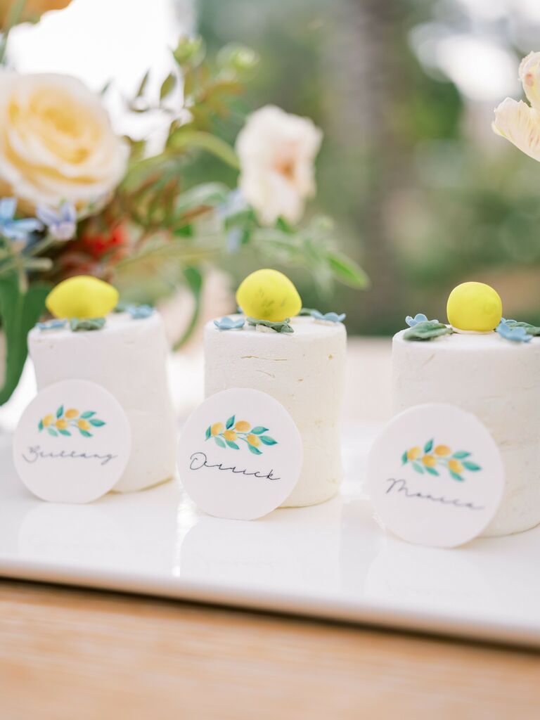 Trio of mini cakes with lemon decorations
