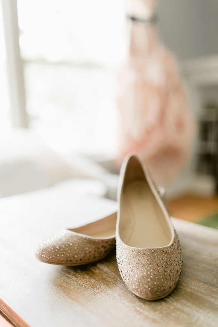 Mary added some sparkle to her look with simple Mia Clarissa ballet flats in pewter.