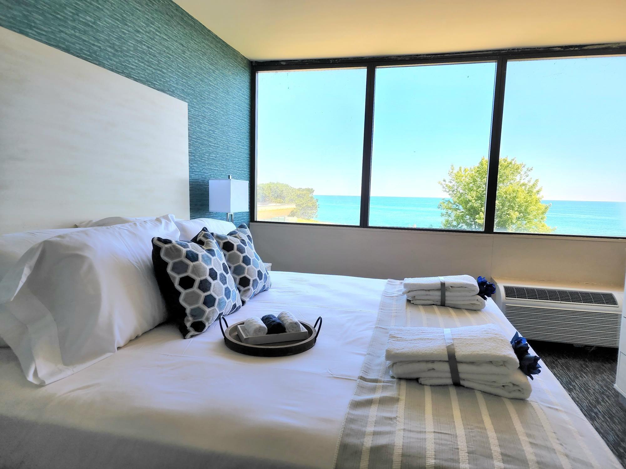 Picture of Illinois Beach Hotel