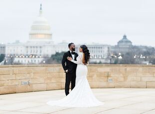 On the first day of the year, Lena Tillett (33 and a news anchor) and Christopher Washington (39 and a food tech entrepreneur) said “I do” in the firs