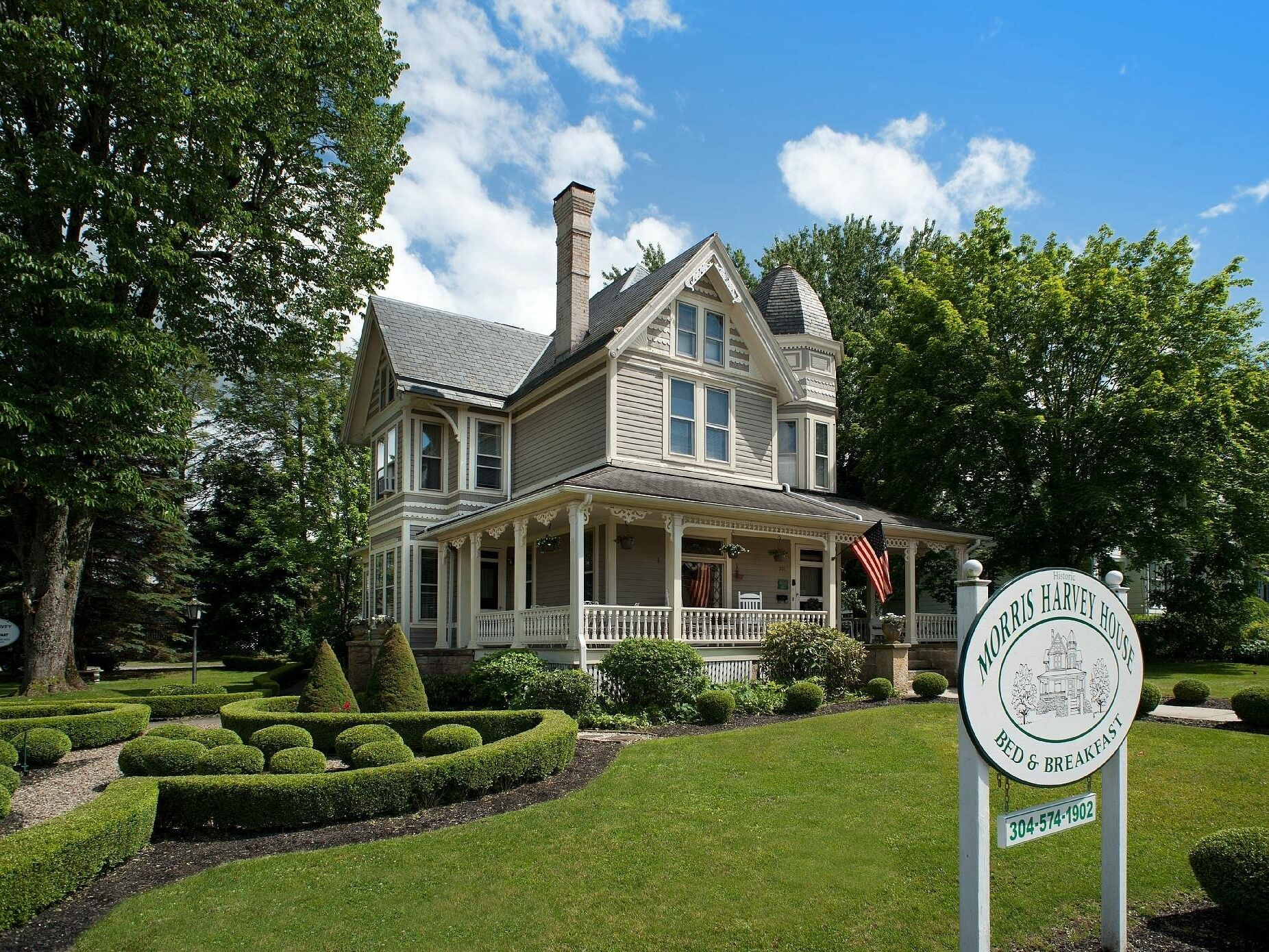 Picture of Harvey House Inn