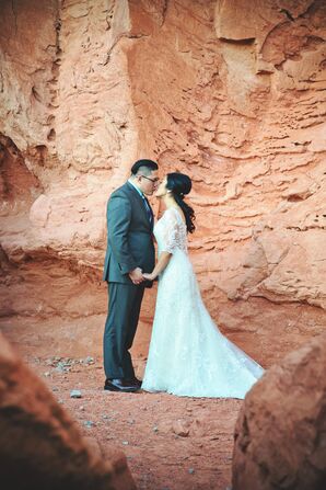 Simple Desert Wedding in Nevada