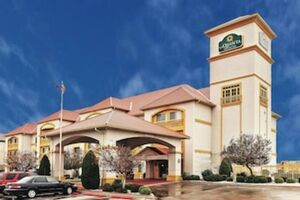 Picture of La Quinta Inn & Suites by Wyndham Weatherford