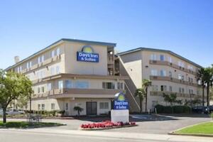 Picture of Days Inn & Suites by Wyndham Rancho Cordova