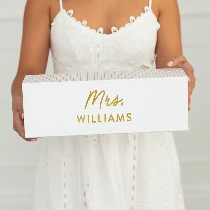 White Personalized Wine Gift Box With Magnetic Lid