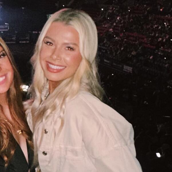 Ashley Arenz