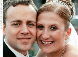 When Holly Ciampi and Jon Reil met in a California bar, they didn't exactly hit it off -- in fact, she owed him an apology before she even knew his na