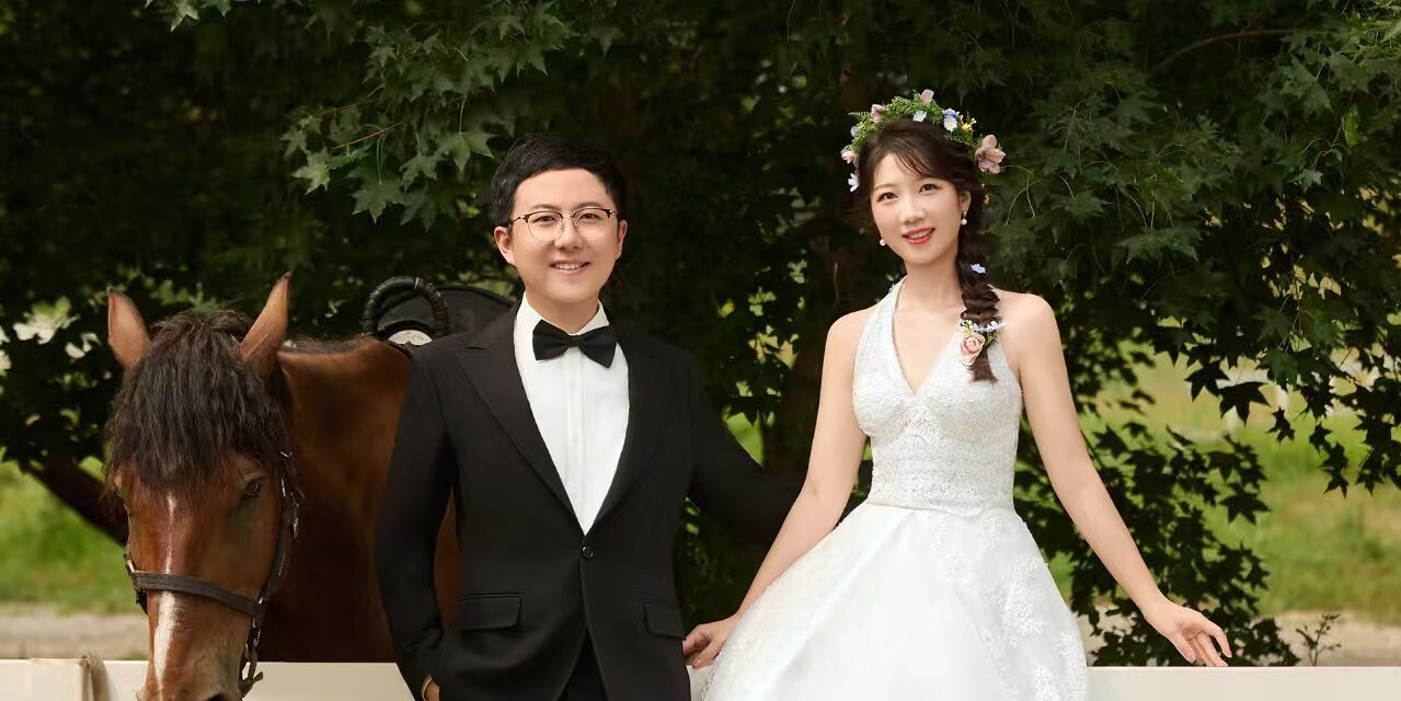 李雅文 & 王森 Home Page Banner