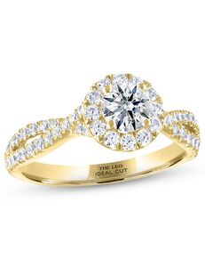 Kay Jewelers Glamorous Round Cut Engagement Ring