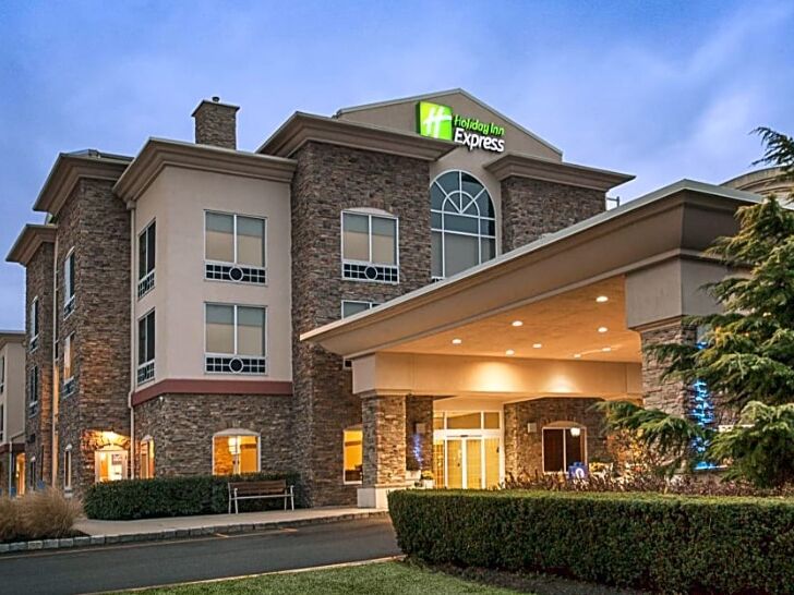 Picture of Holiday Inn Express & Suites Long Island-East End, an IHG Hotel