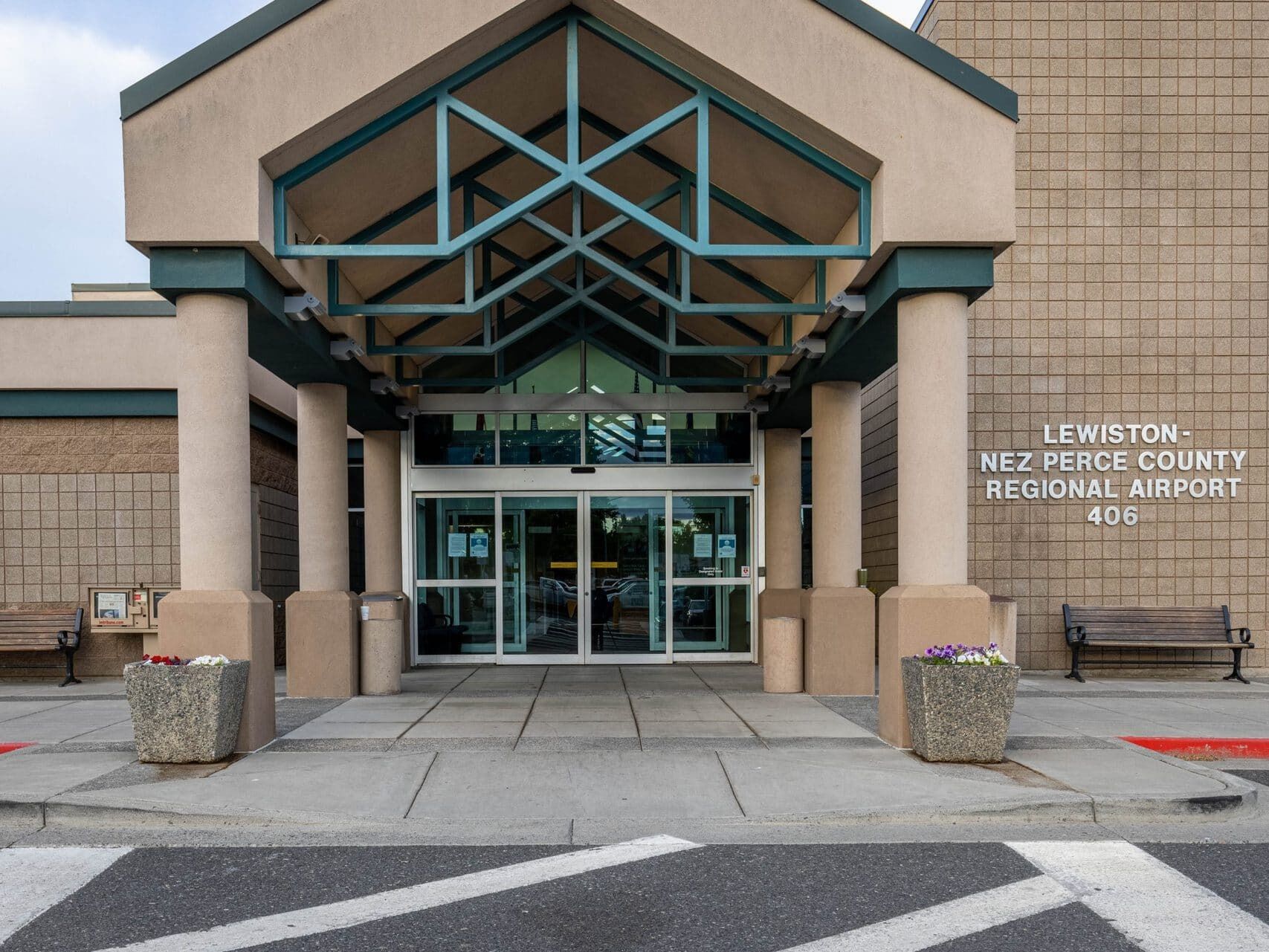 Picture of Lewiston-Nez Perce County Regional Airport