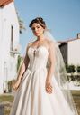 Stella York 8048 Ball Gown Wedding Dress - thumbnail - 4