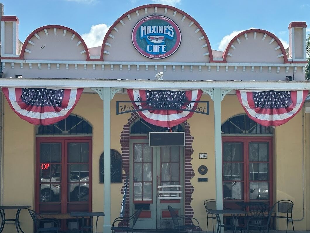 Picture of Maxine's Cafe & Bakery