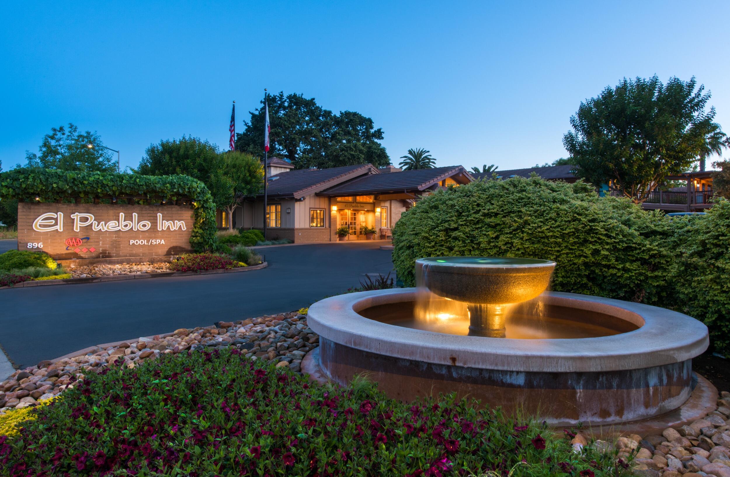 Picture of El Pueblo Inn