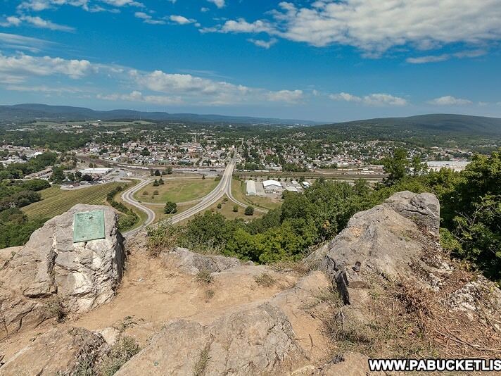 Picture of Chimney Rocks Park