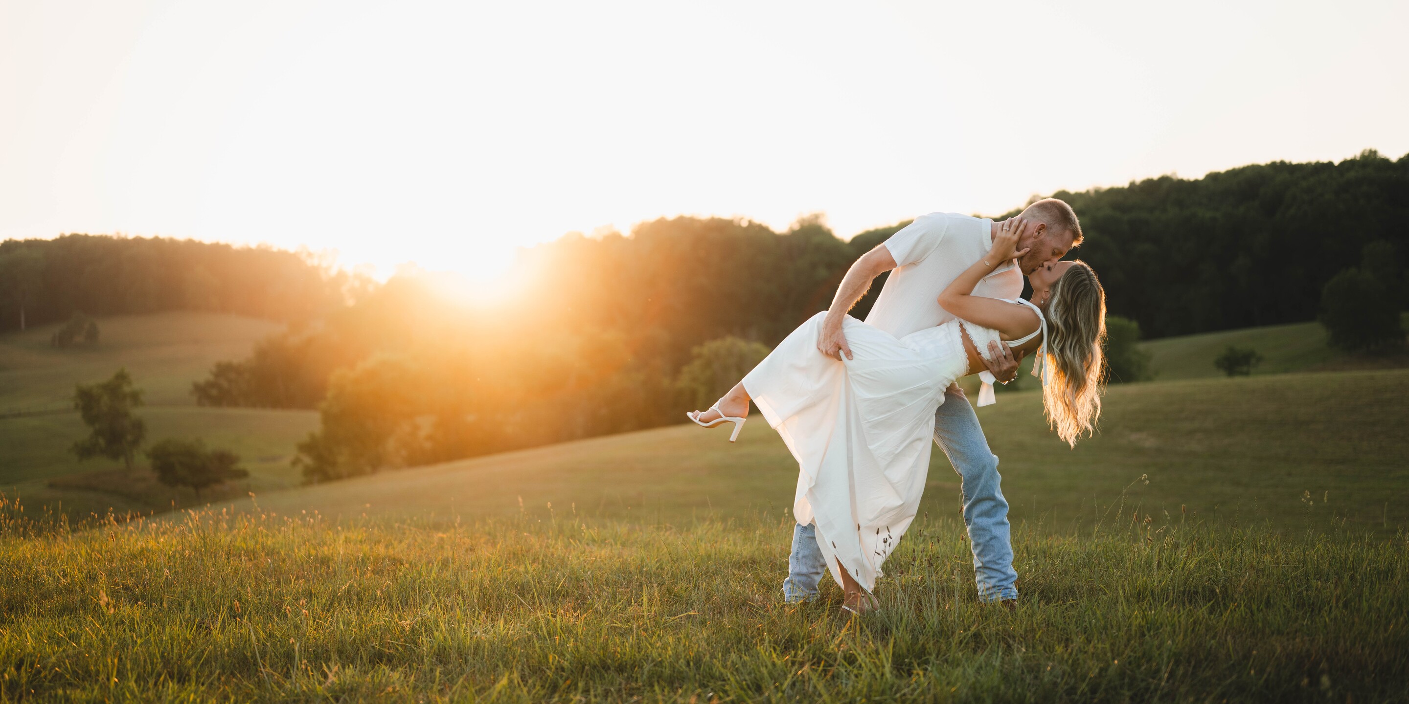 Isabella & Hunter Home Page Banner