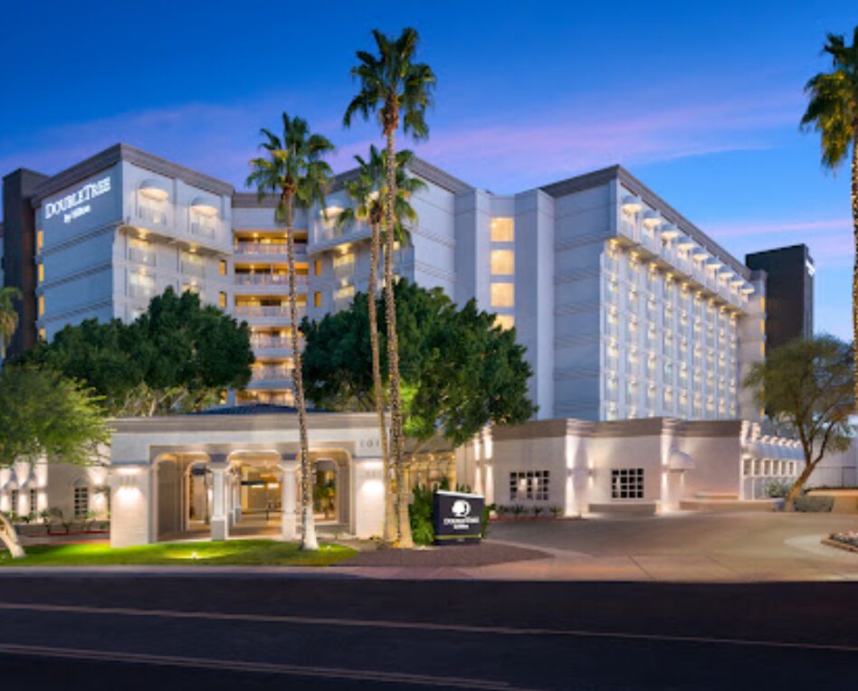 Picture of Double Tree Mesa Hilton