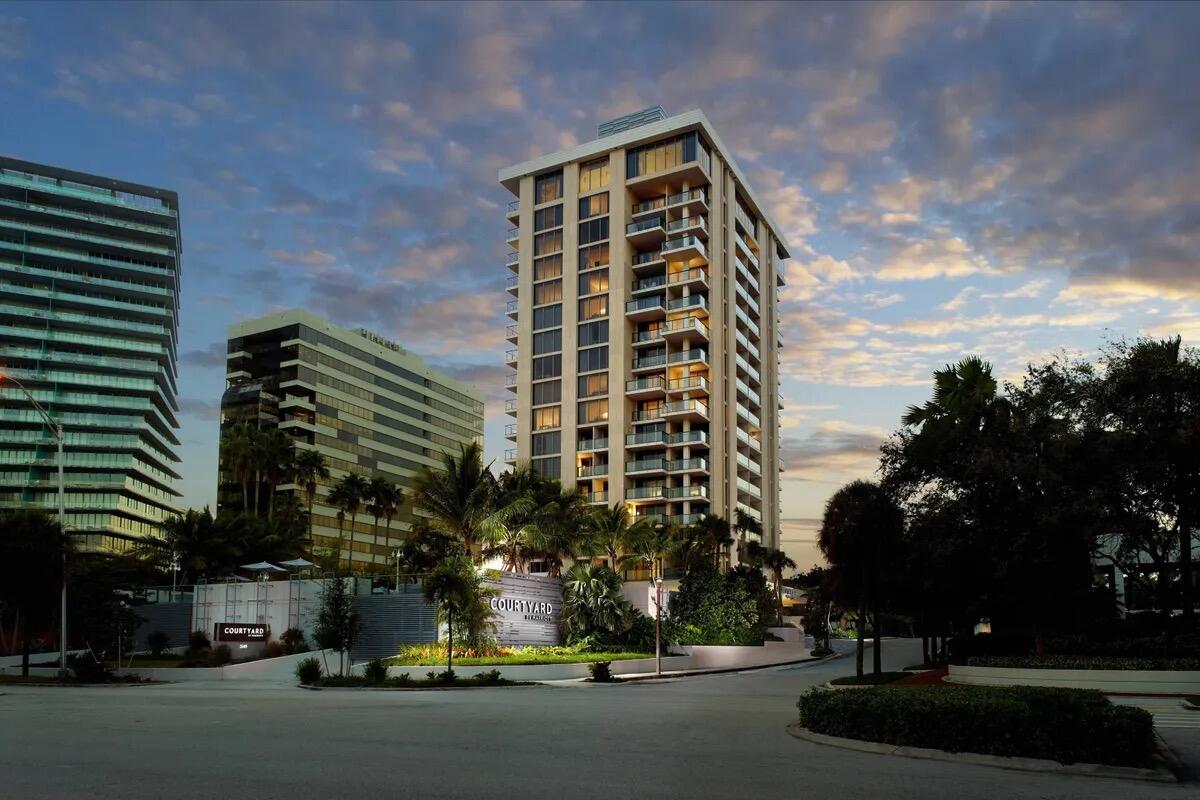 Picture of Courtyard Miami Coconut Grove