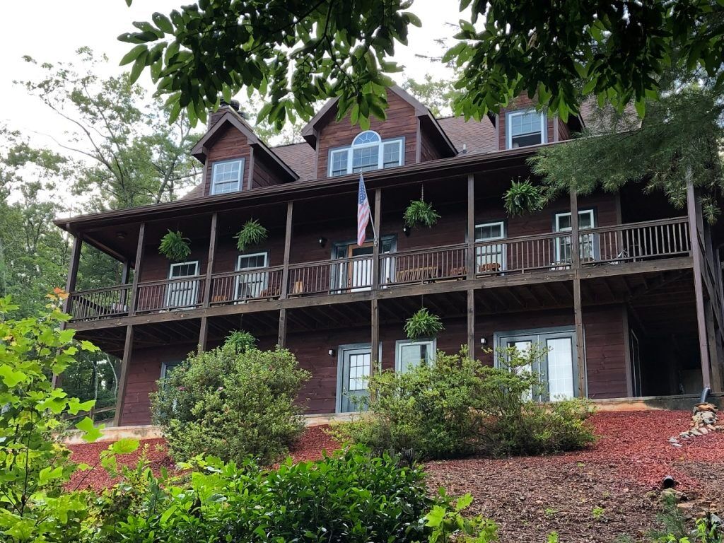 Picture of Long Mountain Lodge Bed and Breakfast Inn