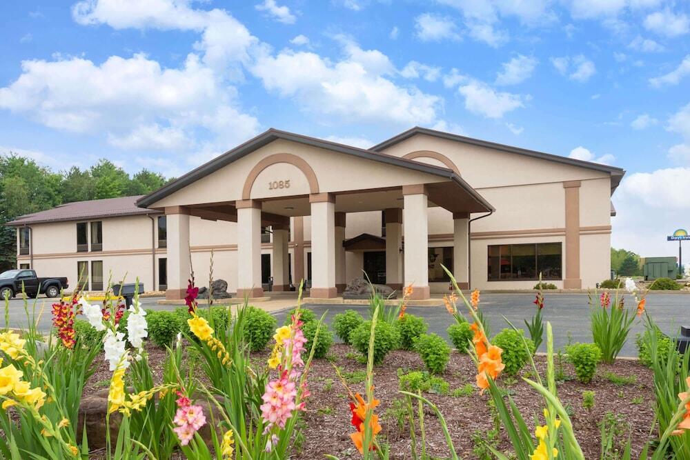 Picture of Days Inn by Wyndham Blairsville