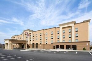 Picture of Hampton Inn & Suites York South