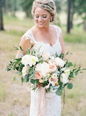A Nature-Inspired Neutral Bouquet