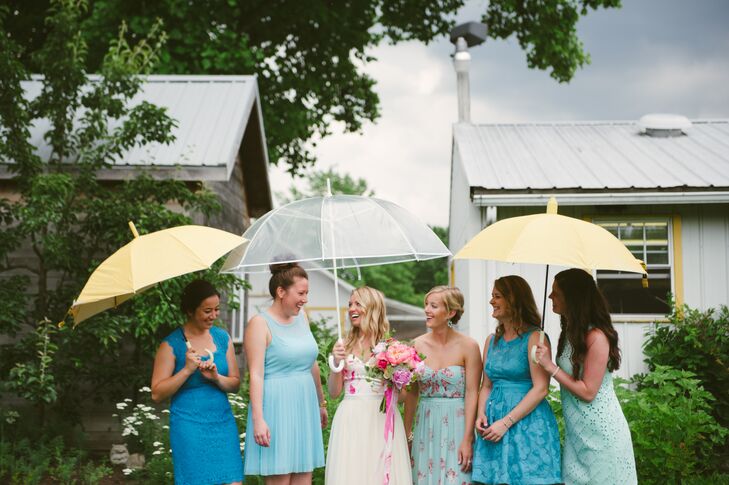 Instead of picking bridesmaids, Lauren simply selected her best friends to spend the day getting ready with her. They didn't have bouquets or stand in front at the ceremony, but all wore dresses in shades of blue at the Lauren's request.