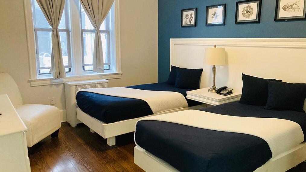 Picture of Long Beach Hotel
