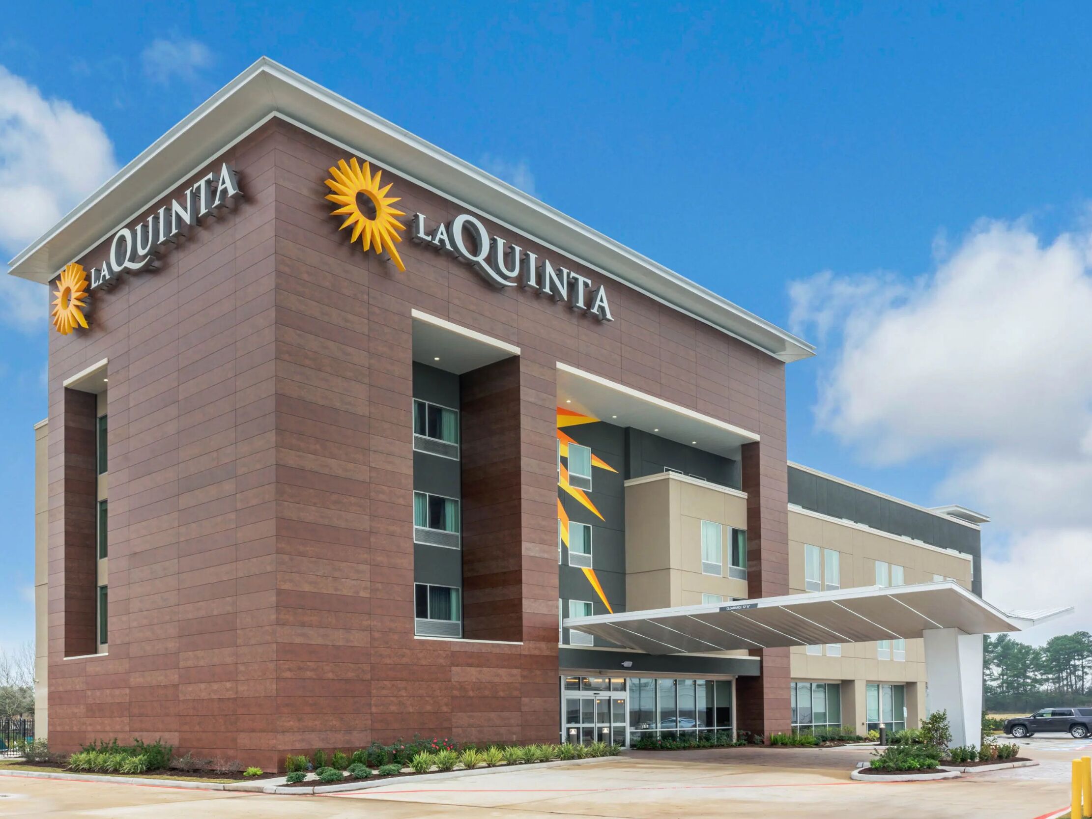 Picture of La Quinta Inn & Suites by Wyndham Houston Spring South