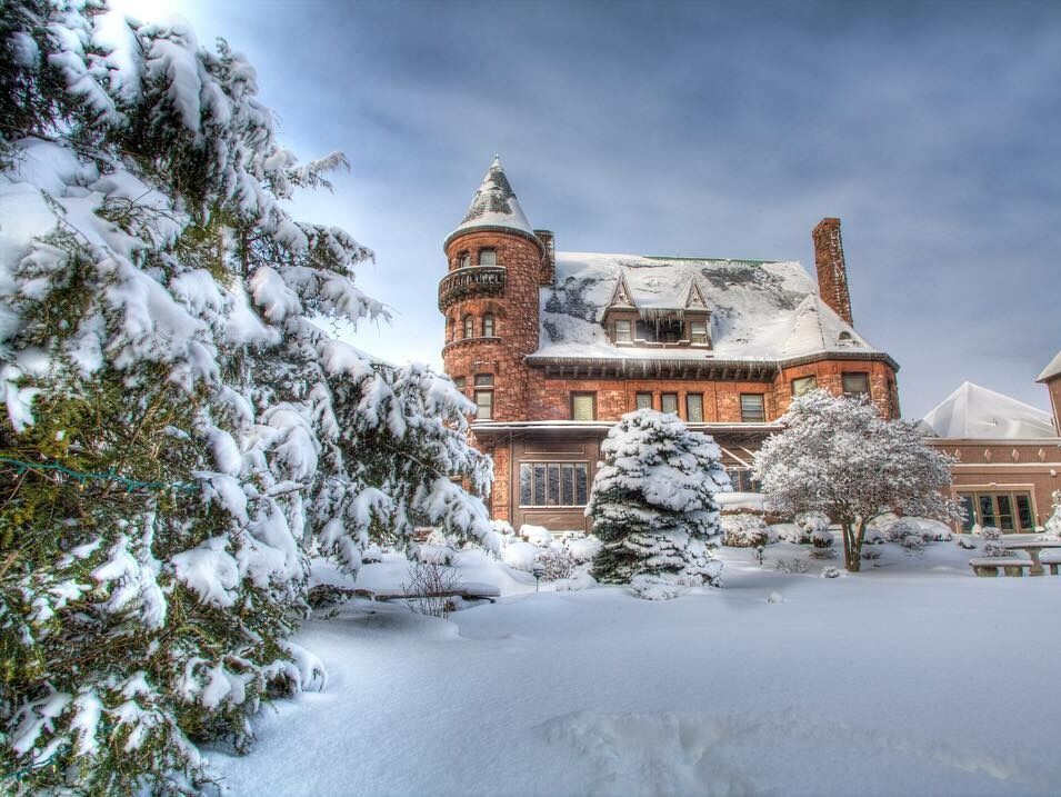 Picture of Belhurst Castle and Winery