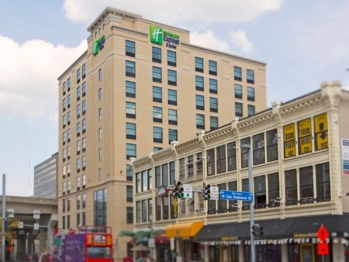 Picture of Holiday Inn Express & Suites Pittsburgh North Shore, an IHG Hotel