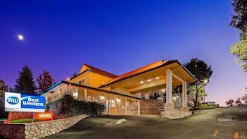 Picture of Best Western Cedar Inn & Suites