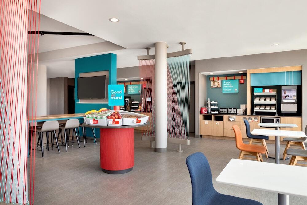 Picture of avid hotel Melbourne Viera by IHG