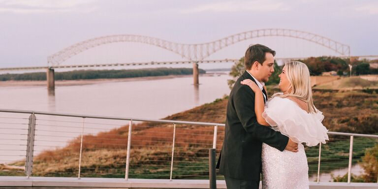 Kylie & Gauge Home Page Banner