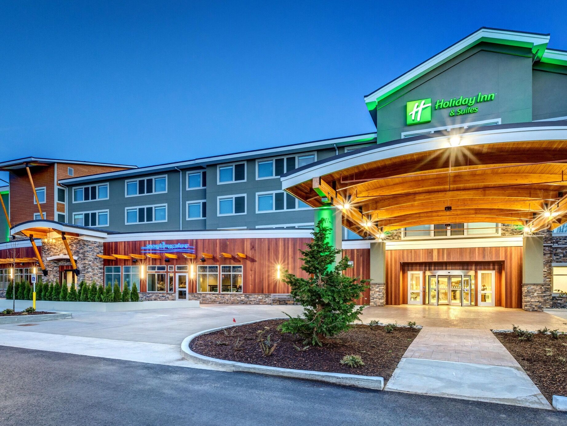 Picture of Holiday Inn and Suites Bellingham