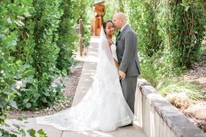 Elegant White Monique Lhuillier Wedding Dress