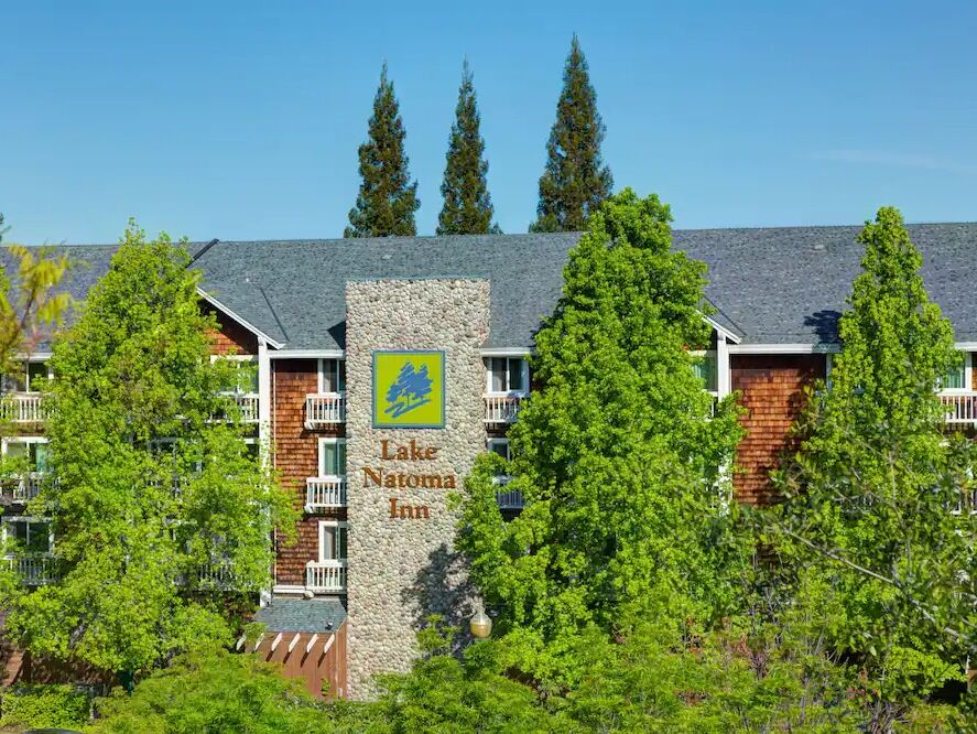 Picture of Lake Natoma Inn