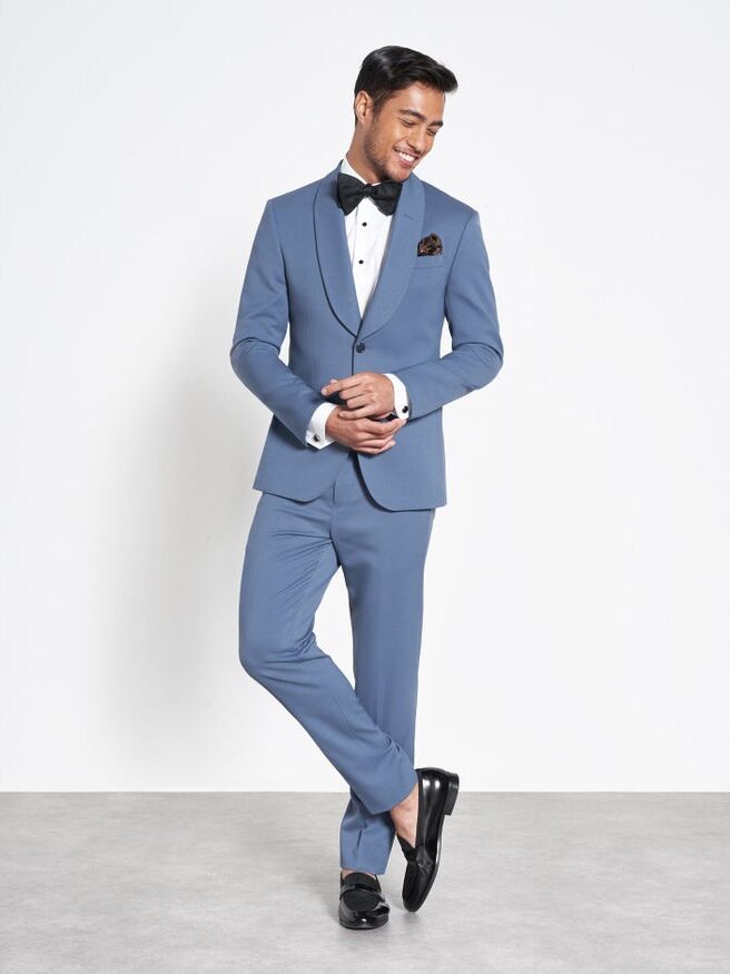 Light blue suit for a summer wedding. 