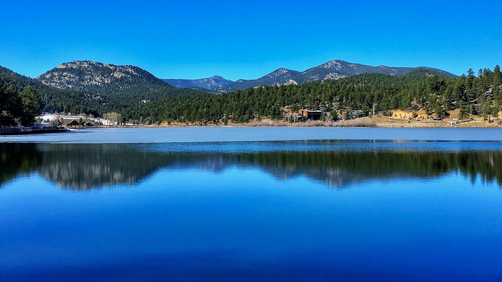 Picture of Evergreen Lake 