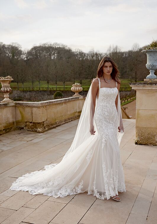 Justin Alexander Jazmin Fit-and-Flare Wedding Dress - 3