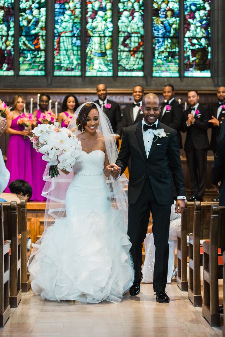 Mermaid Dress with Sweetheart Neckline and Veil