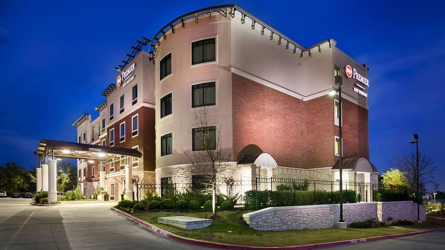 Picture of Best Western Premier Crown Chase Inn & Suites